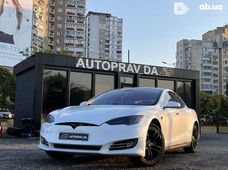 Продаж вживаних Tesla Model S 2013 року - купити на Автобазарі