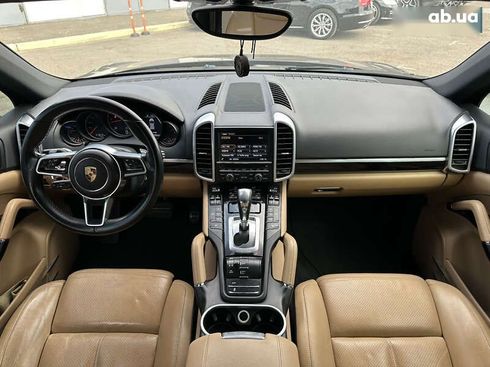 Porsche Cayenne 2016 - фото 27