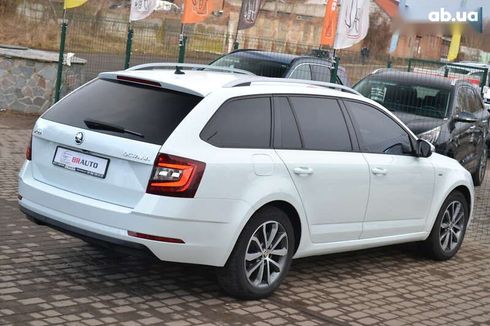 Skoda Octavia 2017 - фото 14