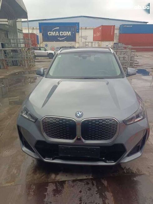 BMW iX1 2023 - фото 6