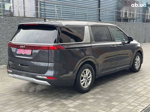 Kia Carnival 2023 - фото 7