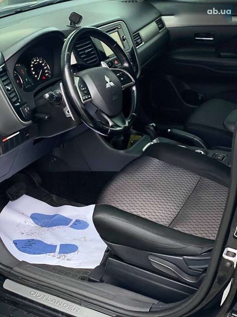 Mitsubishi Outlander 2012 - фото 19