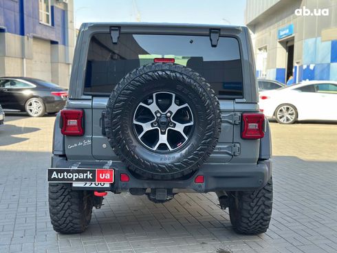 Jeep Wrangler 2018 серый - фото 6