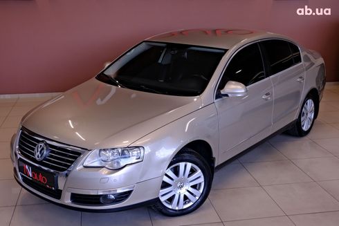 Volkswagen Passat 2007 бежевый - фото 2