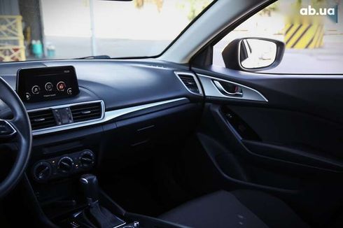 Mazda 3 2018 - фото 15
