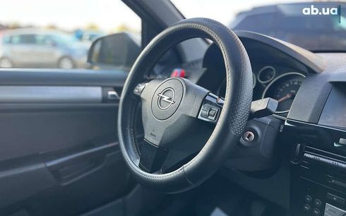 Opel Astra 2010 - фото 18