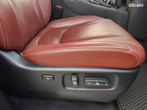 Lexus LX 2017 - фото 19