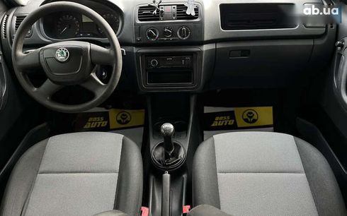 Skoda Fabia 2010 - фото 10