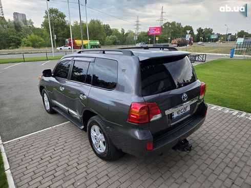 Toyota Land Cruiser 2012 - фото 23