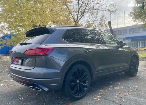 Volkswagen Touareg 2022 - фото 27