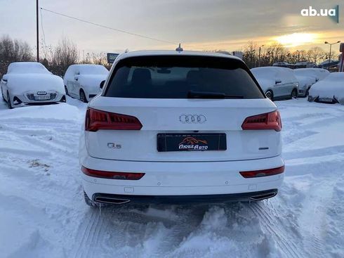 Audi Q5 2018 - фото 6