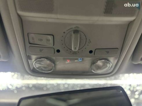 Volkswagen Golf 2004 - фото 15