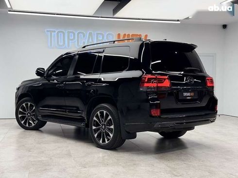 Toyota Land Cruiser 2018 - фото 17