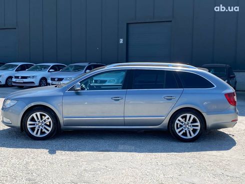 Skoda Superb 2012 серый - фото 4