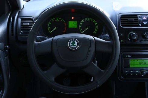 Skoda Fabia 2009 - фото 29