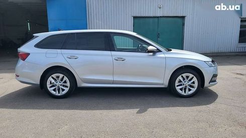 Skoda Octavia 2021 - фото 27