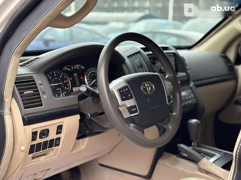 Toyota Land Cruiser 2014 - фото 13