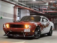 Продаж вживаних Dodge Challenger в Києві - купити на Автобазарі
