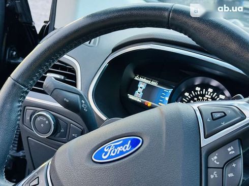 Ford Edge 2018 - фото 30