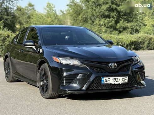 Toyota Camry 2020 - фото 5