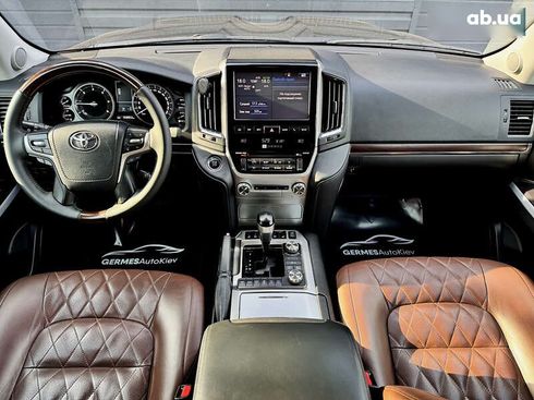 Toyota Land Cruiser 2016 - фото 17