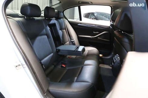 BMW 5 серия 2016 - фото 9