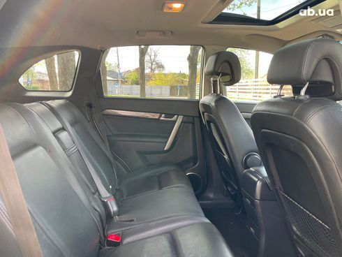 Chevrolet Captiva 2009 бежевый - фото 25