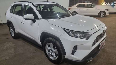 Toyota RAV4 2020 - фото 6