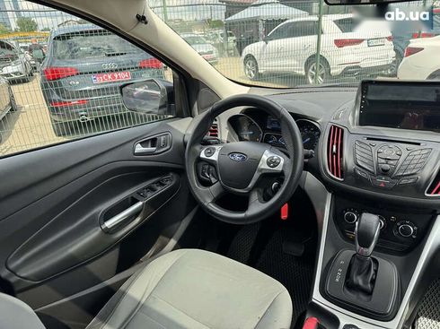 Ford Escape 2015 - фото 26