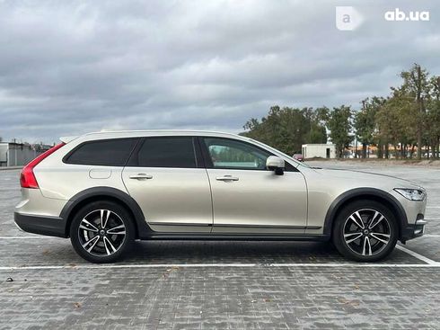 Volvo V90 2017 - фото 19