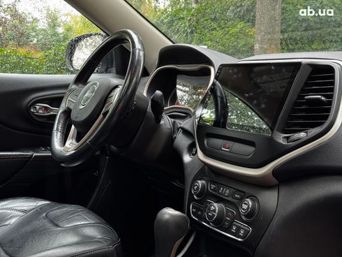 Jeep Cherokee 2015 серый - фото 33