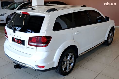 Dodge Journey 2016 белый - фото 5