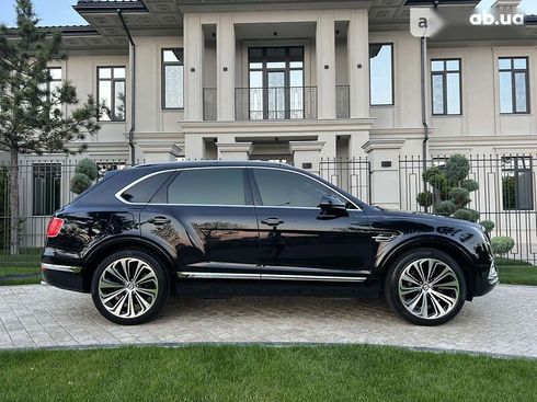 Bentley Bentayga 2017 - фото 21