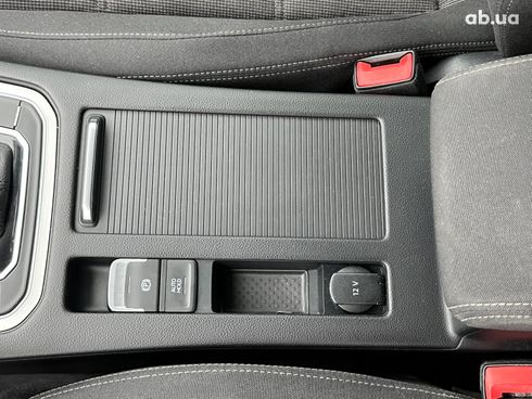 Volkswagen Passat 2015 серый - фото 33