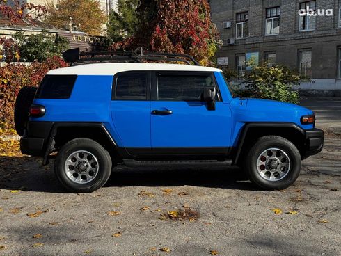 Toyota FJ Cruiser 2007 синий - фото 7