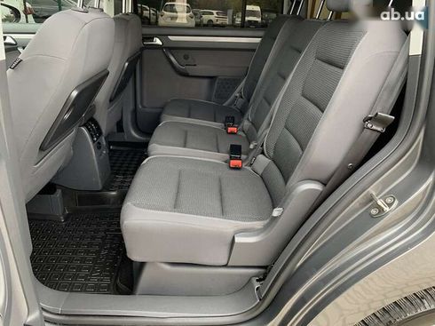 Volkswagen Touran 2011 - фото 27