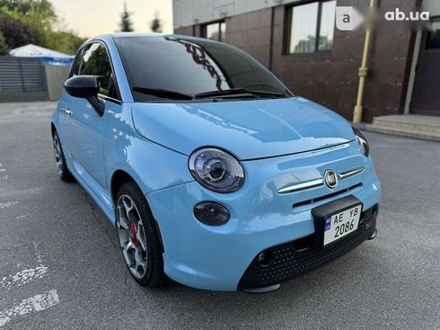 Fiat 500E 2017 - фото 18