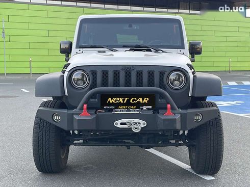 Jeep Wrangler 2016 - фото 30