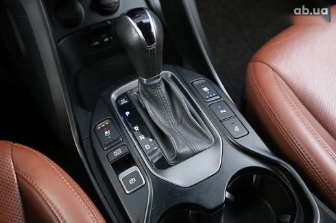 Hyundai Grand Santa Fe 2015 - фото 25