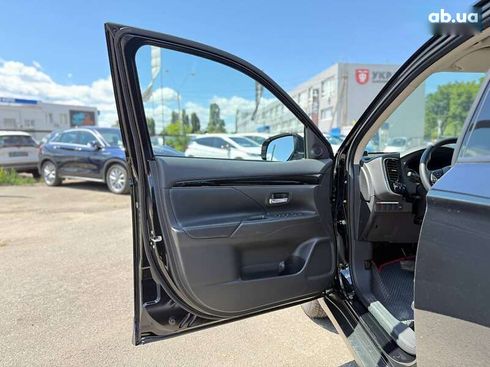 Mitsubishi Outlander 2020 - фото 15