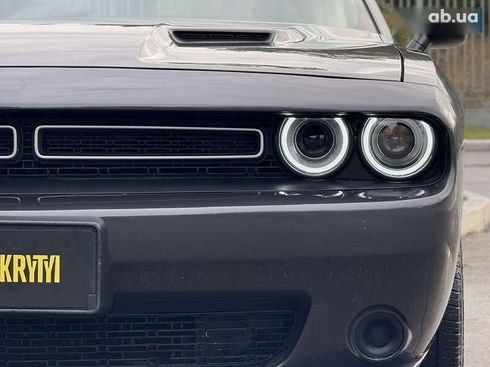 Dodge Challenger 2020 - фото 8