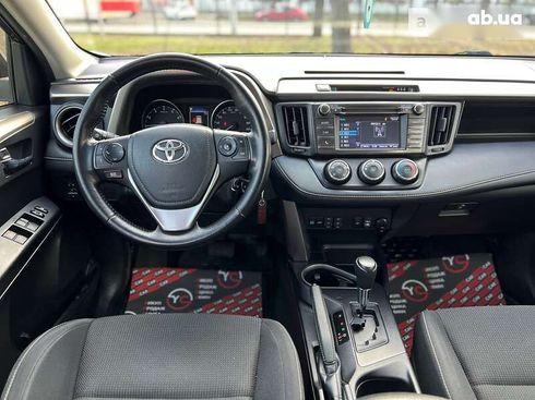 Toyota RAV4 2018 - фото 22