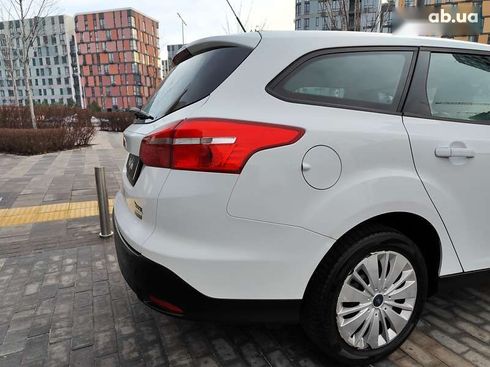 Ford Focus 2015 - фото 18