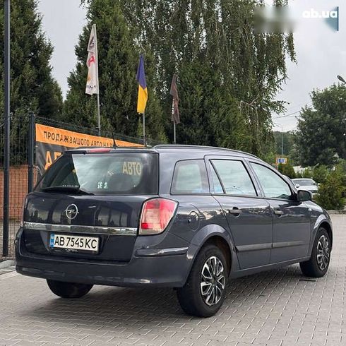 Opel Astra 2009 - фото 4