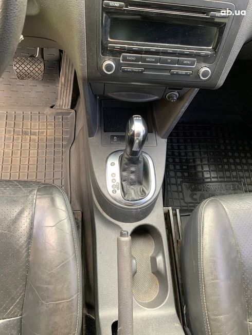Volkswagen Caddy 2012 коричневый - фото 14