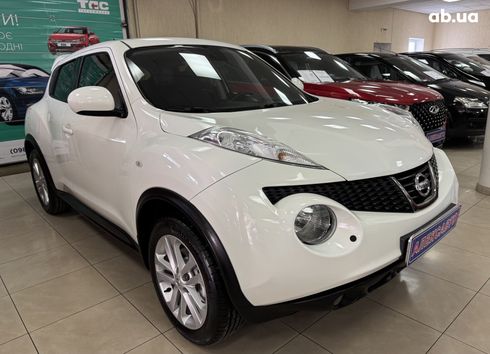 Nissan Juke 2012 белый - фото 6