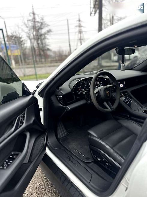 Porsche Taycan 2021 - фото 6
