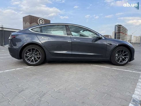 Tesla Model 3 2020 - фото 8