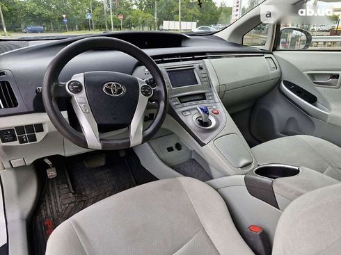 Toyota Prius 2013 - фото 24