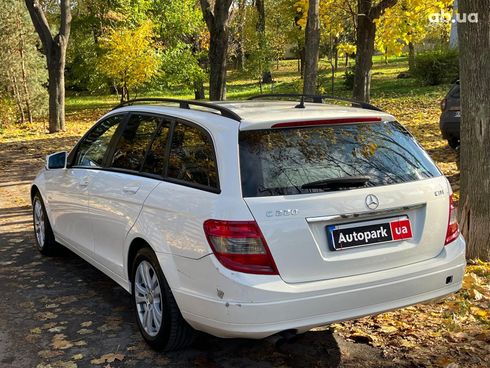 Mercedes-Benz C-Класс 2010 белый - фото 8